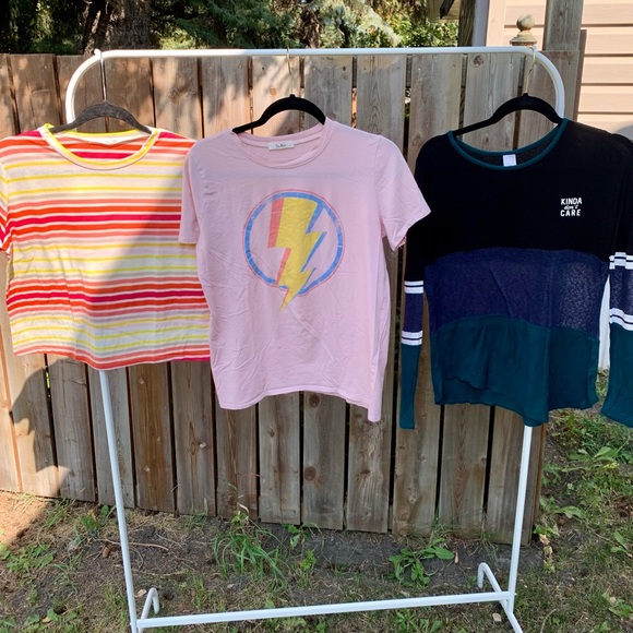 Tops - Picture 2 of 4